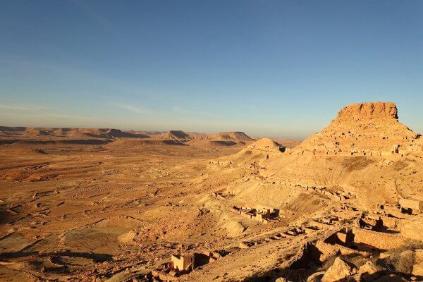 Dahar tunisien désert montagnes chair cœur