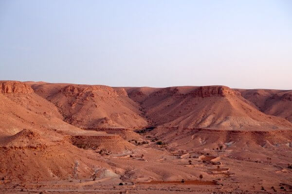 Dahar tunisien désert montagnes chair cœur